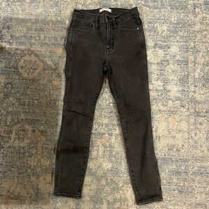 Madewell Skinny Jeans! Size 25P! High Rise!